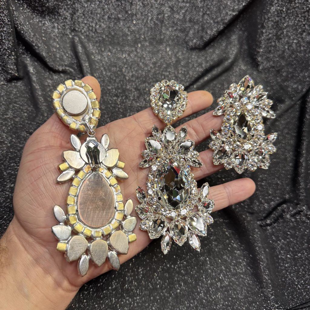 Magnet/Clip Backs - Crystal QUEEN "Sparkle" 3-N-1 Earring & Ring Set - Image 2